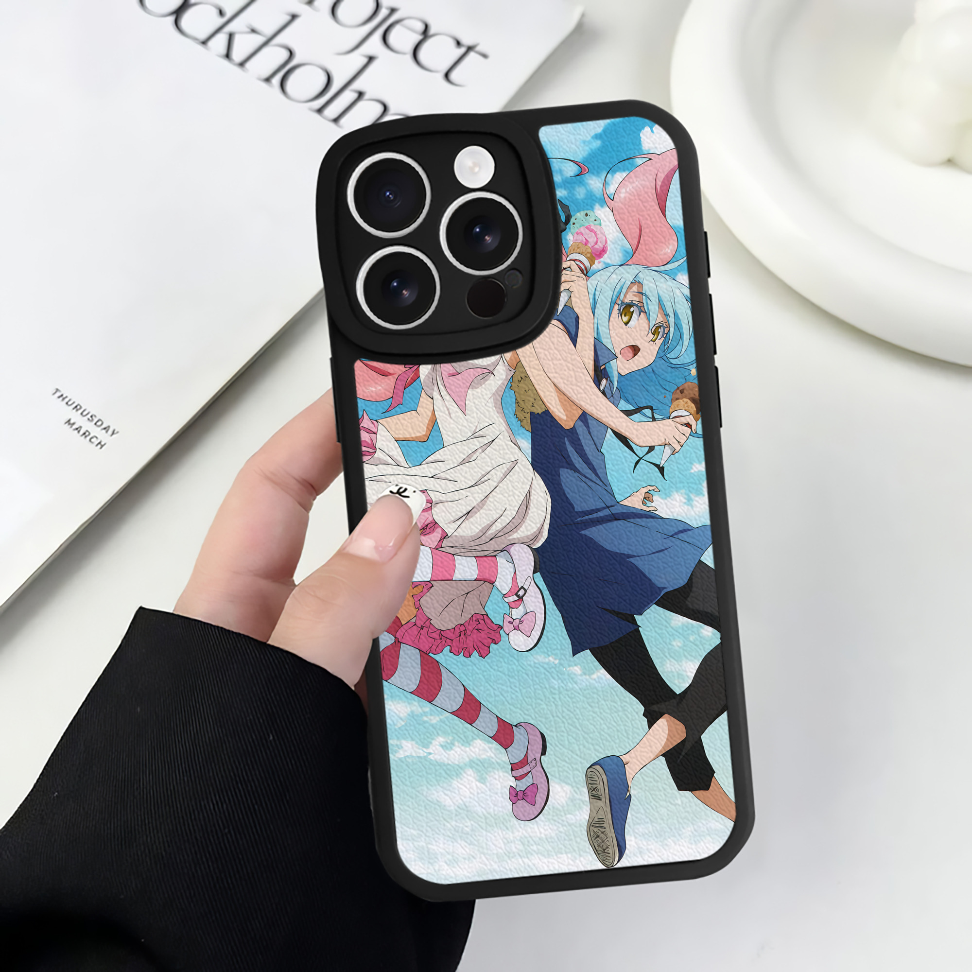 （画像用） 転スラ Regarding Reincarnated to Slime 【iPhone 16シリーズ対応】シリコンスマホケース（レザー調） 材質：シリコン